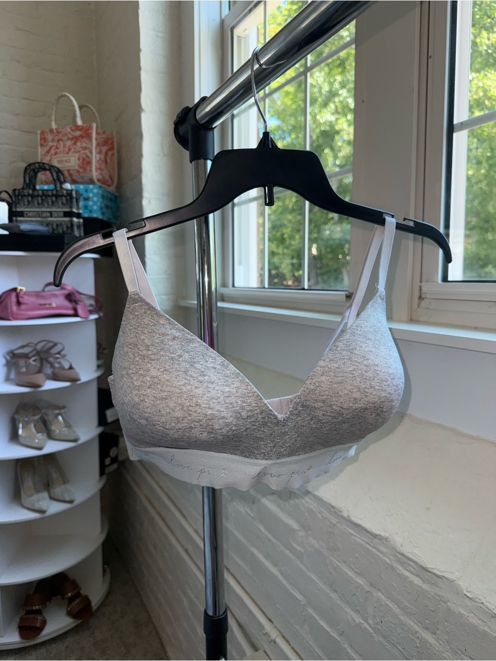 PINK Victoria's Secret Light Heather Gray Wireless Seamless Bra